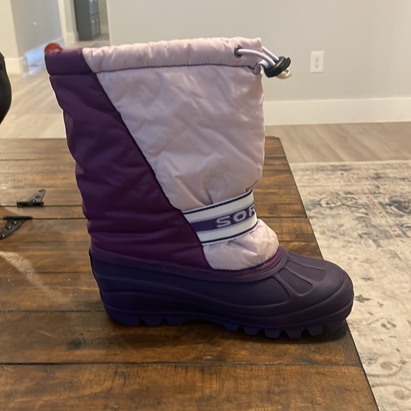 Sorel Insulated Winter Boots with Rubber Sole women’s size 6 - Picture 4 of 10